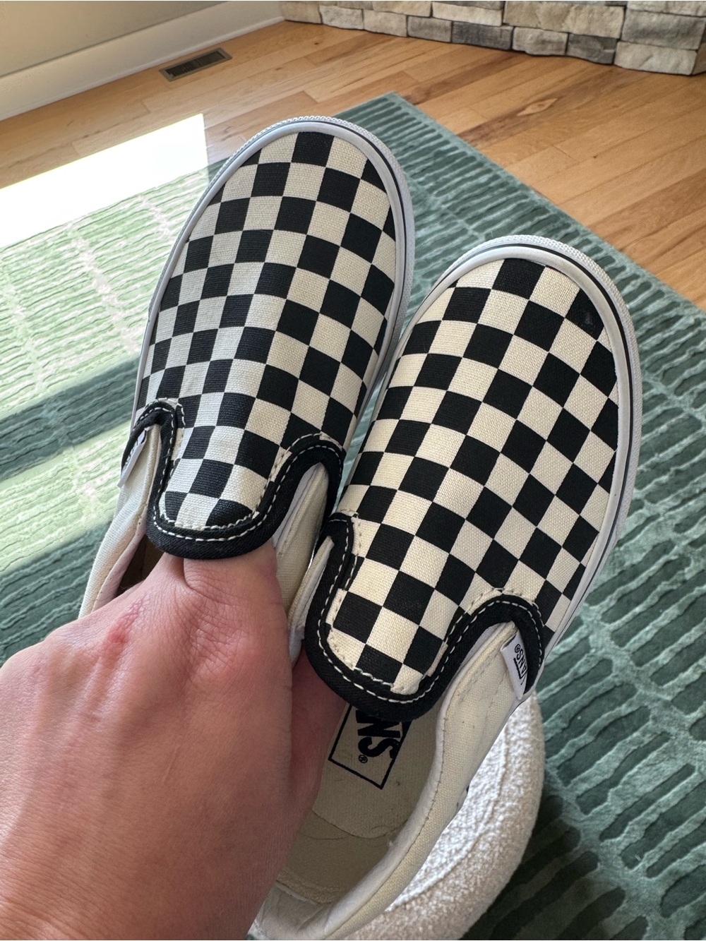 NWOT - UNISEX Vans Kids size 13